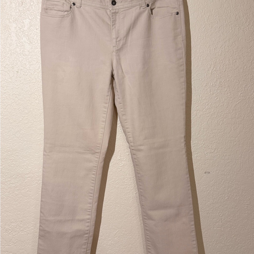 Chico’s Size 1.5 So Slimming Beige Straight Leg Stretch Pants